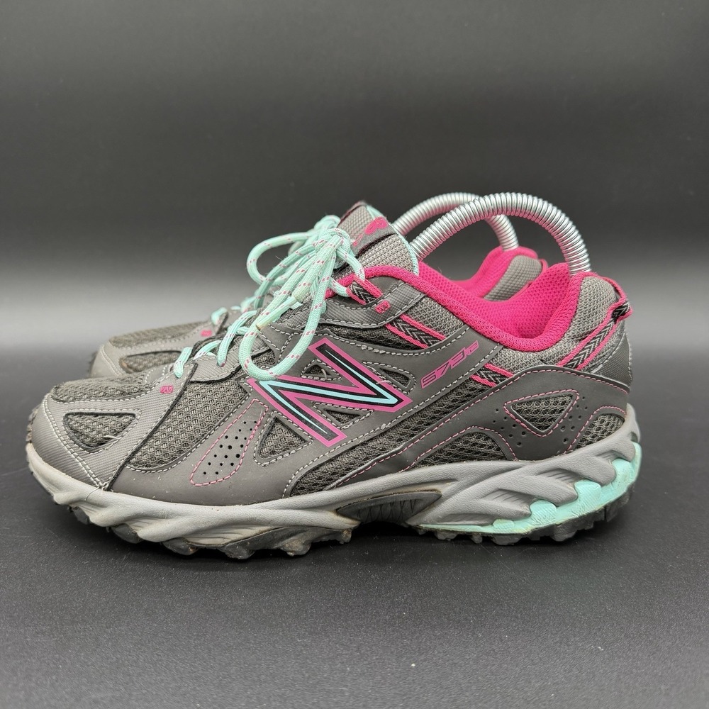 New Balance 573 V2 Trail Running Shoes Women's Size 9